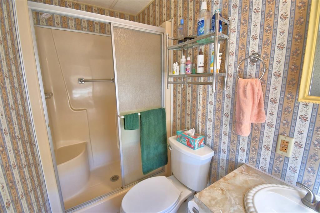 For Sale: $117,000 (2 beds, 2 baths, 1256 Square Feet)