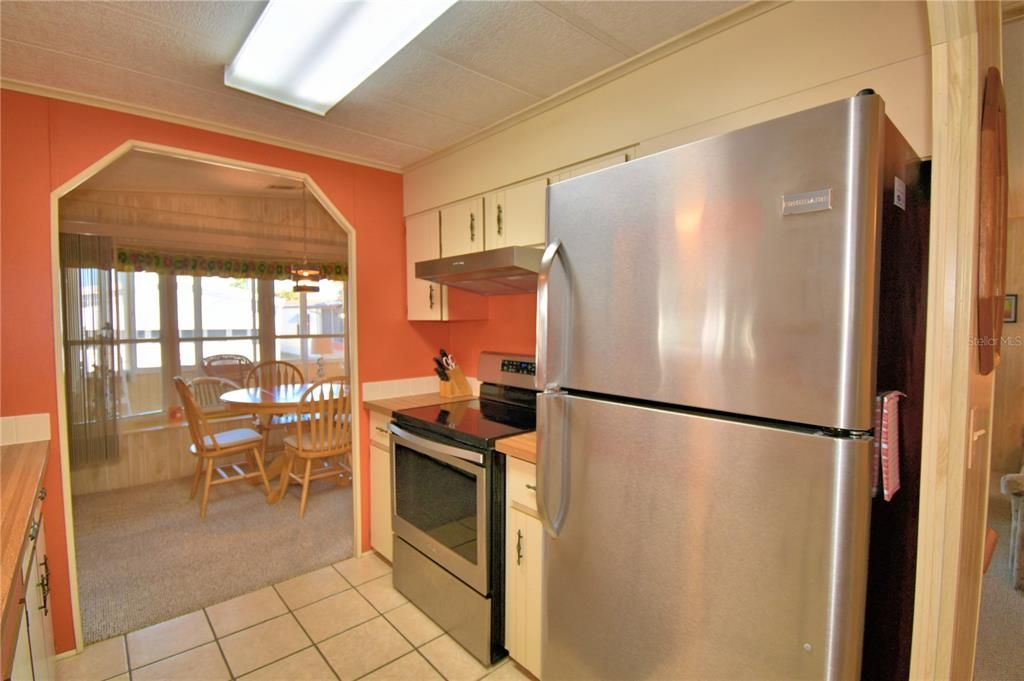 For Sale: $117,000 (2 beds, 2 baths, 1256 Square Feet)