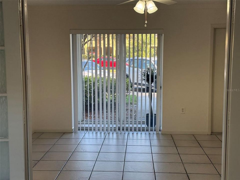 待售: $159,000 (1 贝兹, 1 浴室, 552 平方英尺)