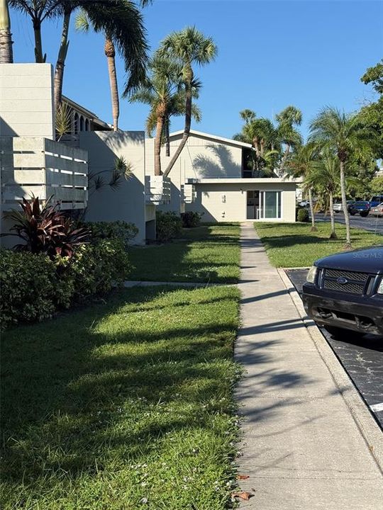 待售: $159,000 (1 贝兹, 1 浴室, 552 平方英尺)