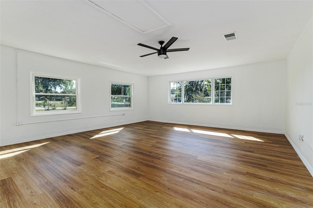 待售: $395,000 (3 贝兹, 3 浴室, 2922 平方英尺)