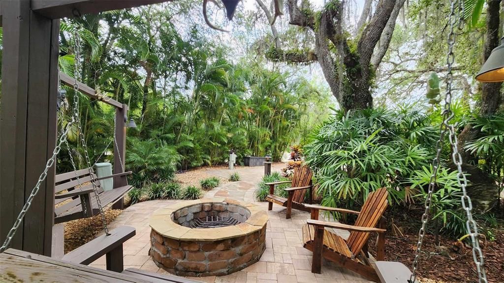 En Venta: $280,000 (0.09 acres)