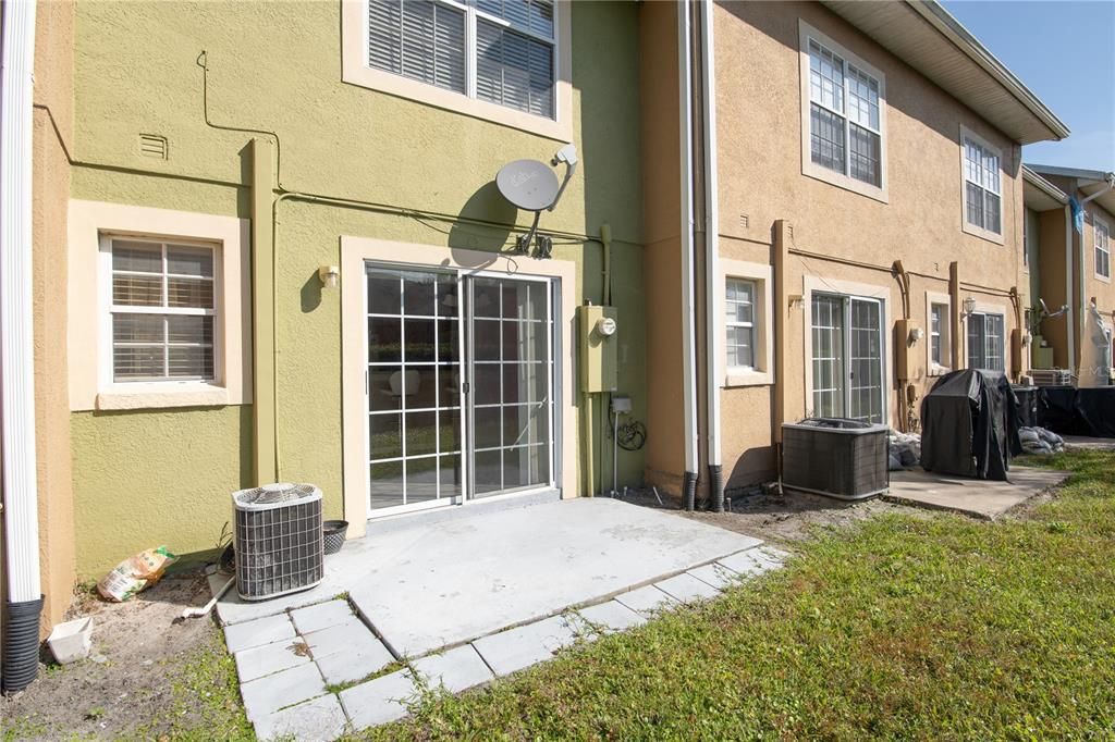 For Sale: $229,900 (2 beds, 1 baths, 960 Square Feet)