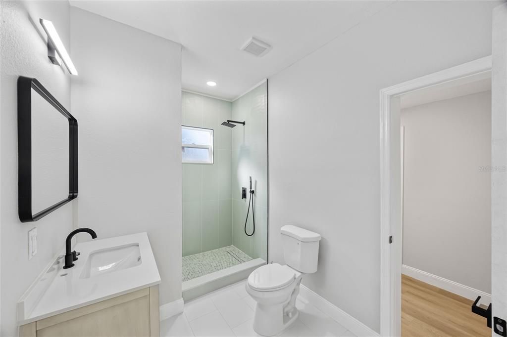 For Sale: $399,000 (3 beds, 2 baths, 1026 Square Feet)