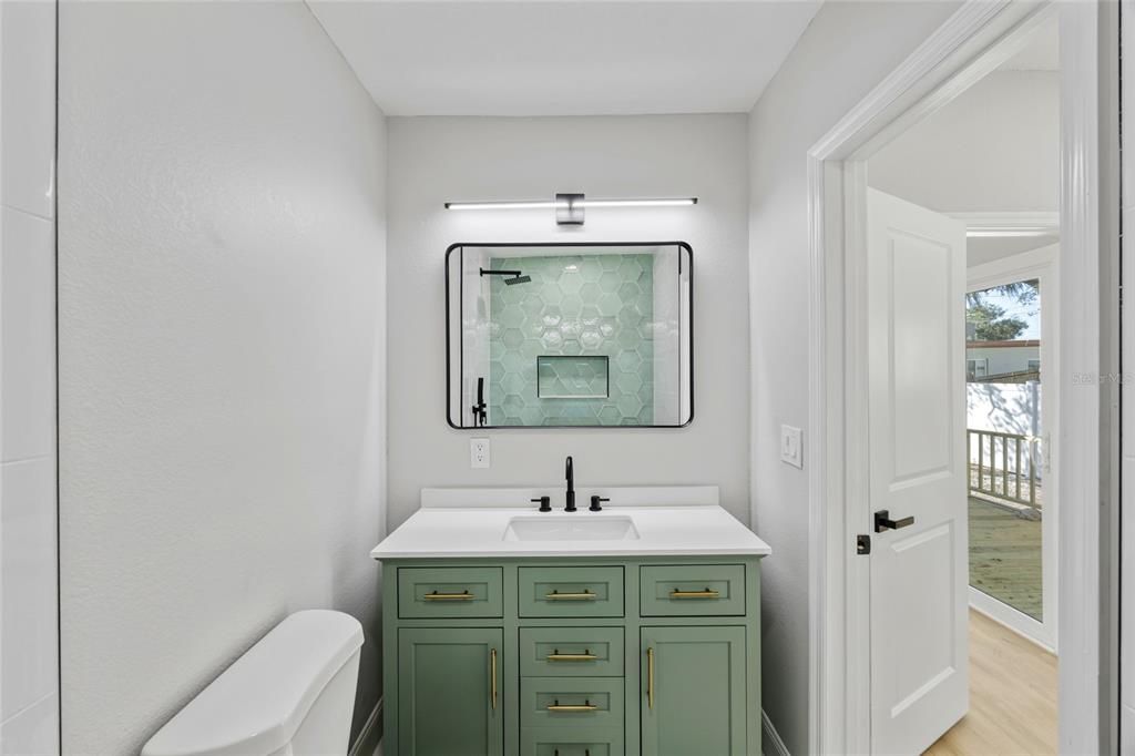 For Sale: $399,000 (3 beds, 2 baths, 1026 Square Feet)