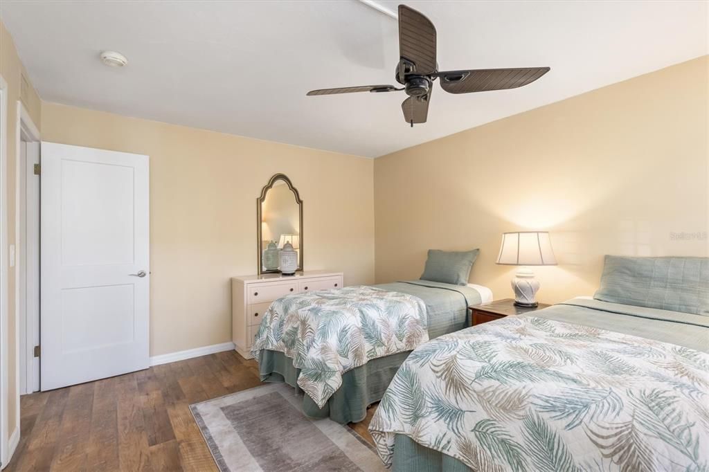 Active With Contract: $325,000 (2 beds, 2 baths, 1751 Square Feet)