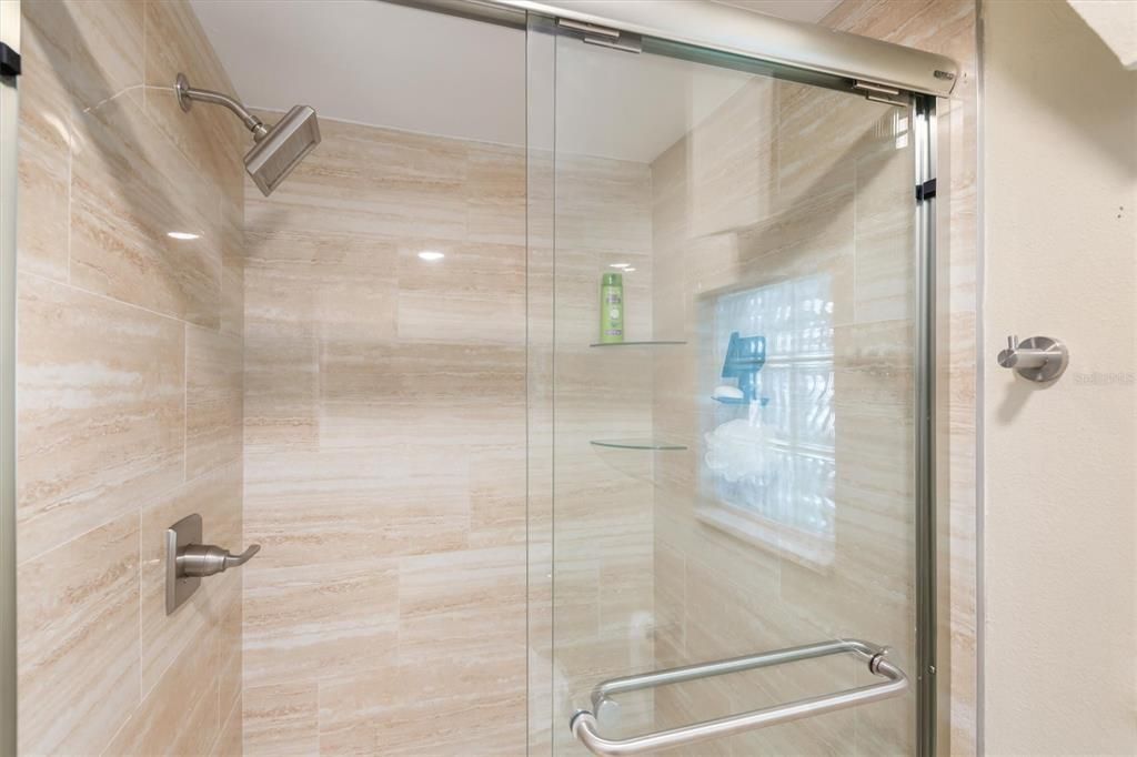 Active With Contract: $325,000 (2 beds, 2 baths, 1751 Square Feet)