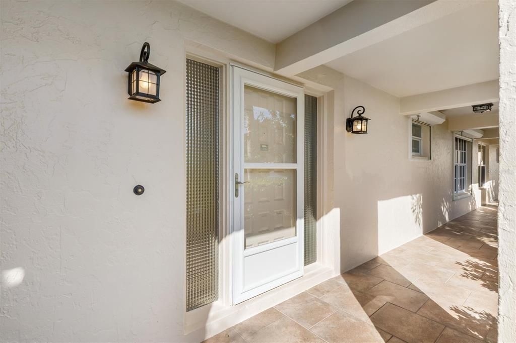 Active With Contract: $325,000 (2 beds, 2 baths, 1751 Square Feet)