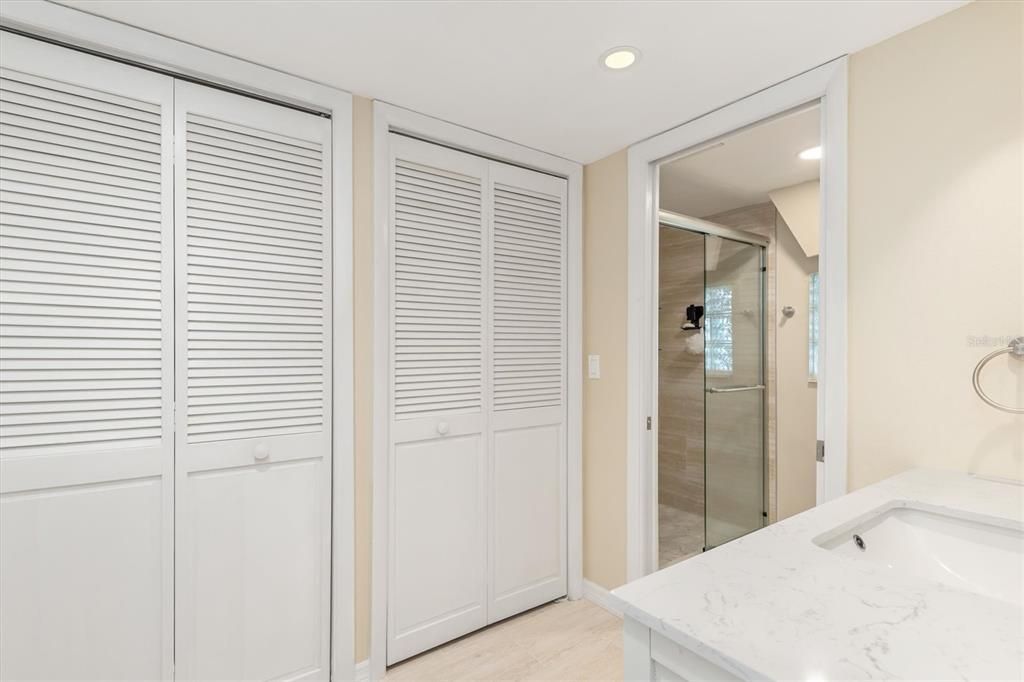 Active With Contract: $325,000 (2 beds, 2 baths, 1751 Square Feet)