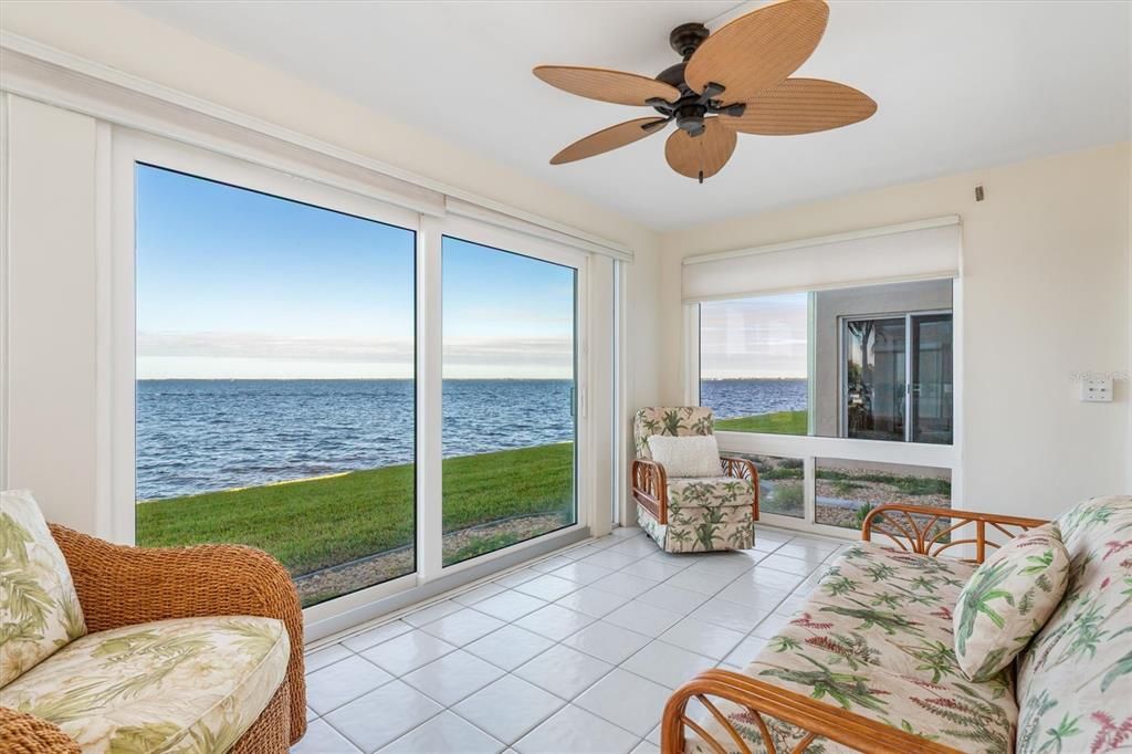 Active With Contract: $325,000 (2 beds, 2 baths, 1751 Square Feet)