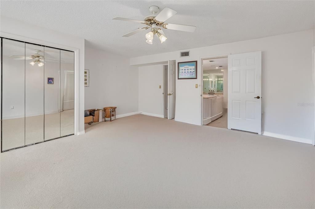 For Sale: $1,850,000 (5 beds, 4 baths, 3430 Square Feet)