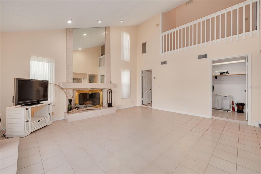 For Sale: $1,850,000 (5 beds, 4 baths, 3430 Square Feet)