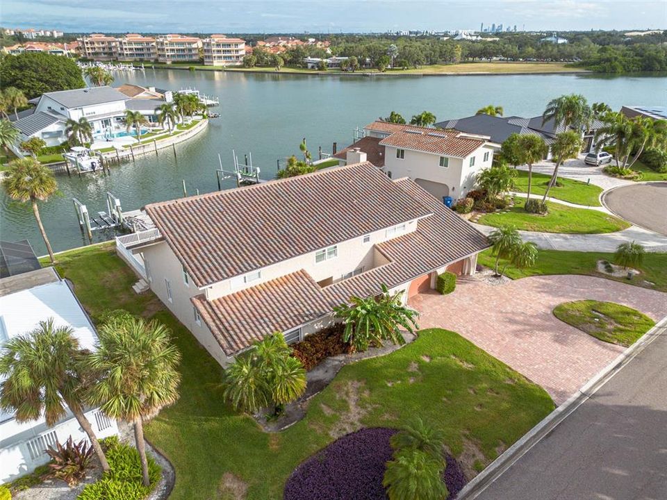 For Sale: $1,850,000 (5 beds, 4 baths, 3430 Square Feet)