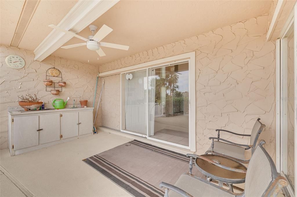 For Sale: $1,850,000 (5 beds, 4 baths, 3430 Square Feet)