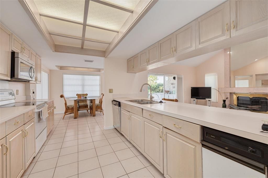 For Sale: $1,850,000 (5 beds, 4 baths, 3430 Square Feet)