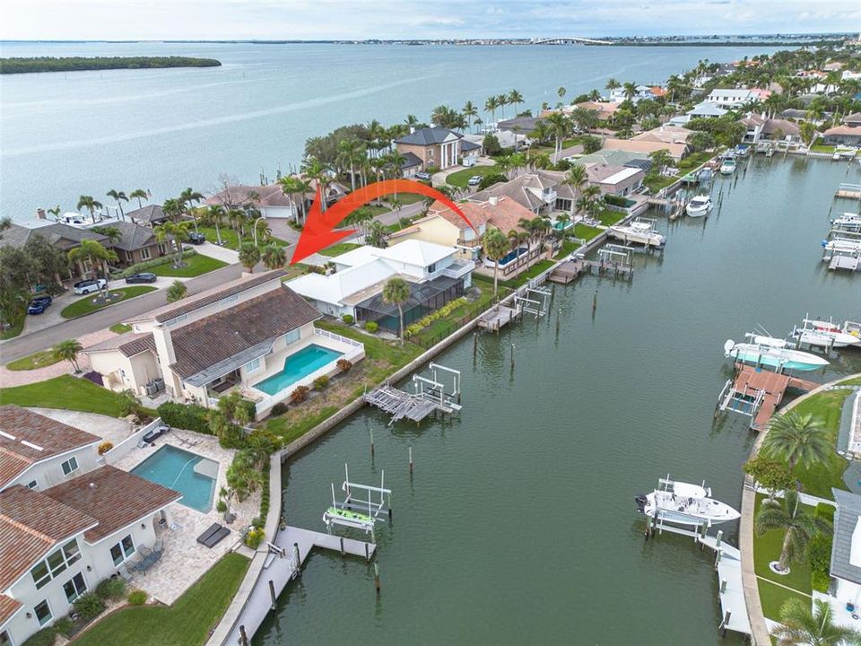 For Sale: $1,850,000 (5 beds, 4 baths, 3430 Square Feet)