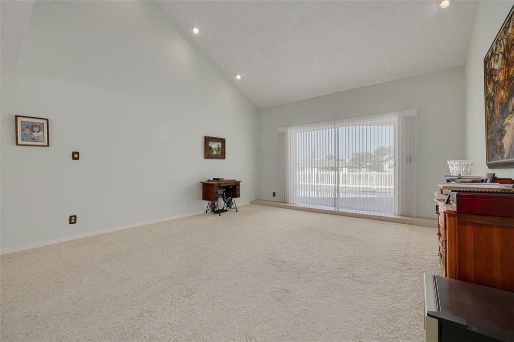 For Sale: $1,850,000 (5 beds, 4 baths, 3430 Square Feet)