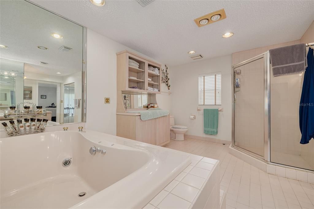 For Sale: $1,850,000 (5 beds, 4 baths, 3430 Square Feet)