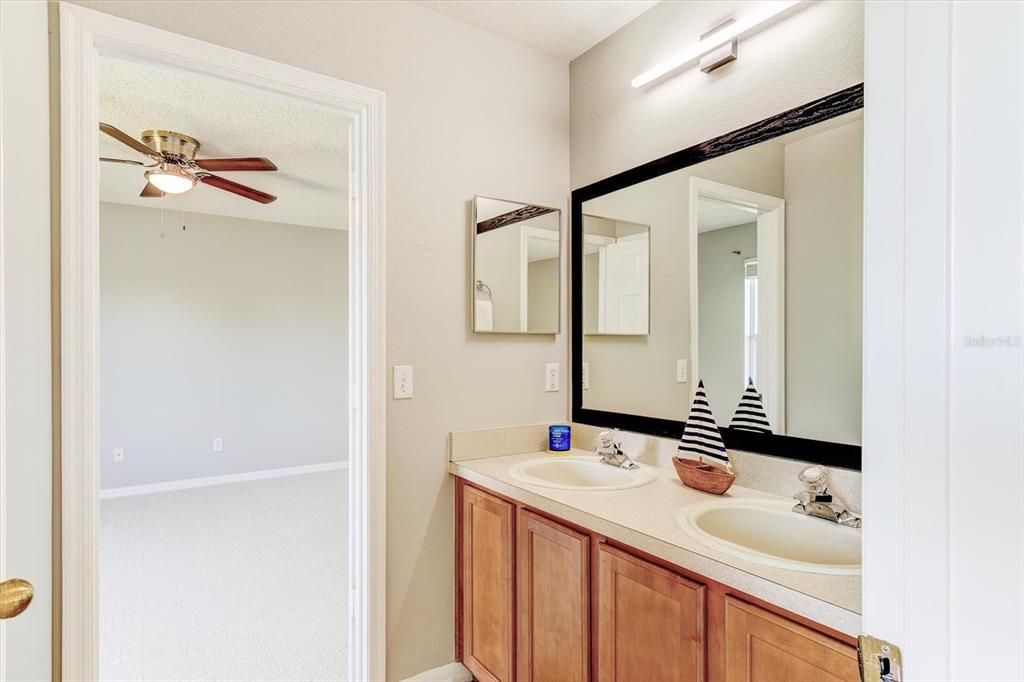 For Sale: $535,000 (4 beds, 3 baths, 3180 Square Feet)