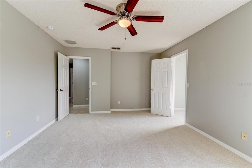 For Sale: $535,000 (4 beds, 3 baths, 3180 Square Feet)