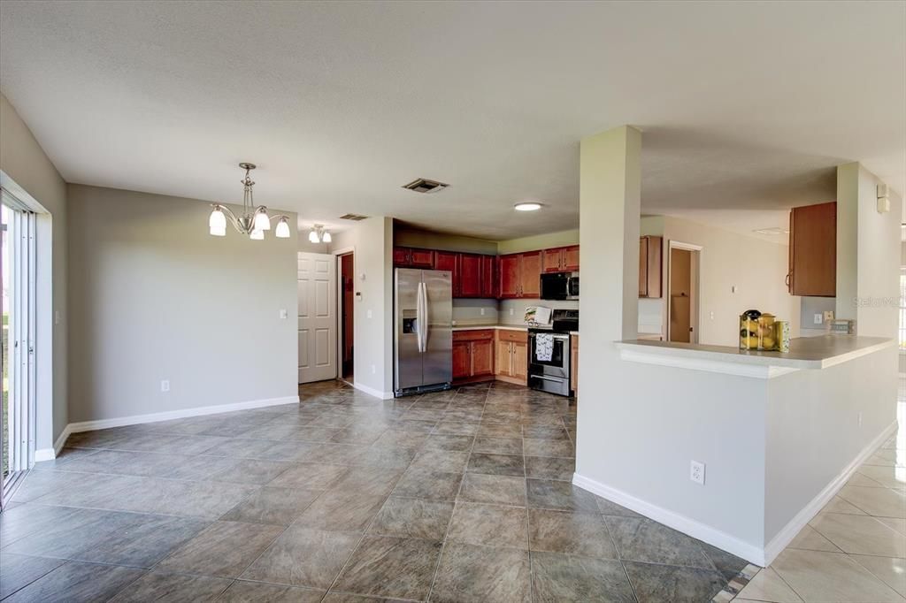 For Sale: $535,000 (4 beds, 3 baths, 3180 Square Feet)