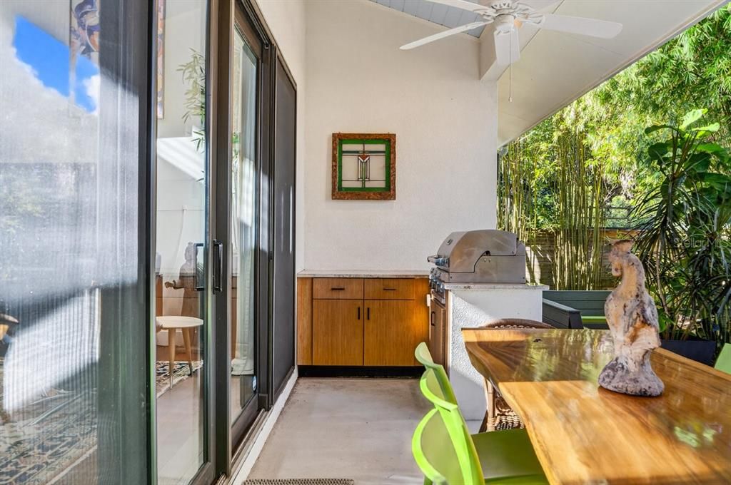 На продажу: $1,150,000 (3 спален, 2 ванн, 2440 Квадратных фут)