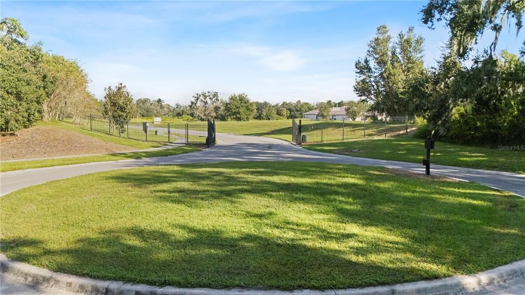 For Sale: $275,000 (1.01 acres)