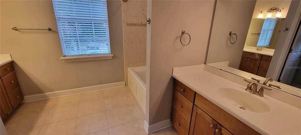 For Rent: $2,450 (3 beds, 2 baths, 1634 Square Feet)