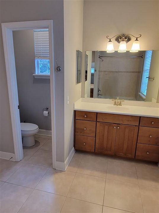 For Rent: $2,450 (3 beds, 2 baths, 1634 Square Feet)