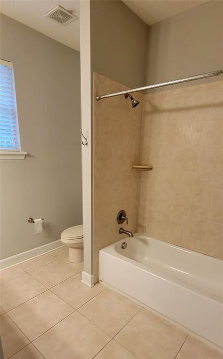 For Rent: $2,450 (3 beds, 2 baths, 1634 Square Feet)