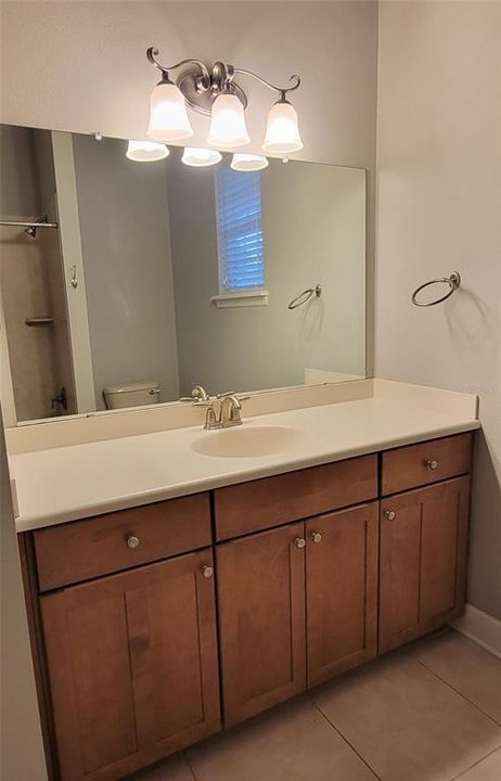 For Rent: $2,450 (3 beds, 2 baths, 1634 Square Feet)