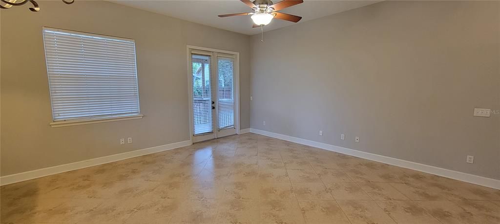 For Rent: $2,450 (3 beds, 2 baths, 1634 Square Feet)