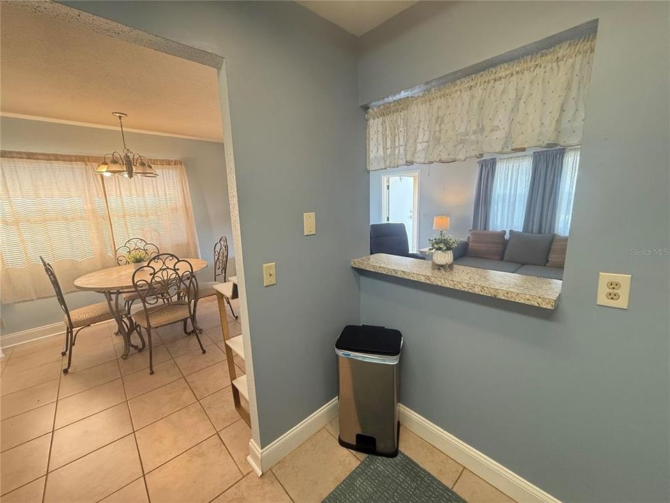 For Rent: $1,550 (1 beds, 1 baths, 800 Square Feet)