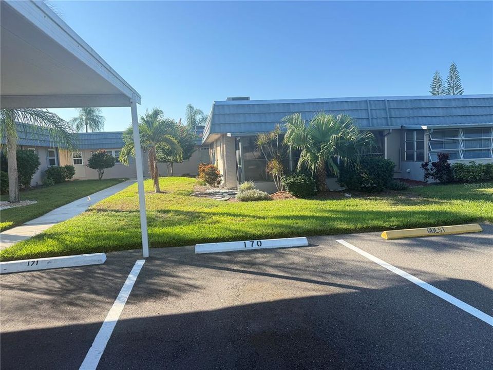 For Rent: $1,550 (1 beds, 1 baths, 800 Square Feet)