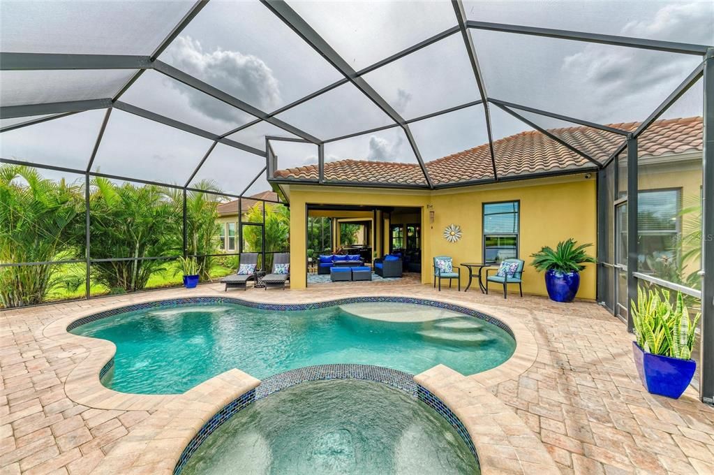 For Sale: $985,000 (3 beds, 2 baths, 2641 Square Feet)