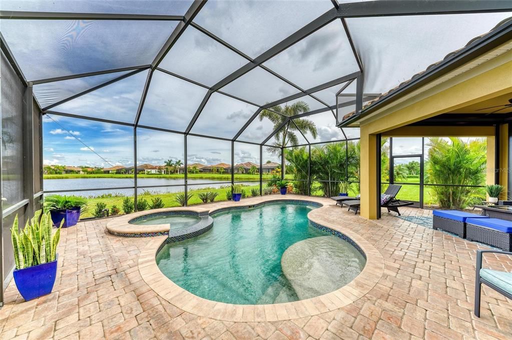 For Sale: $985,000 (3 beds, 2 baths, 2641 Square Feet)