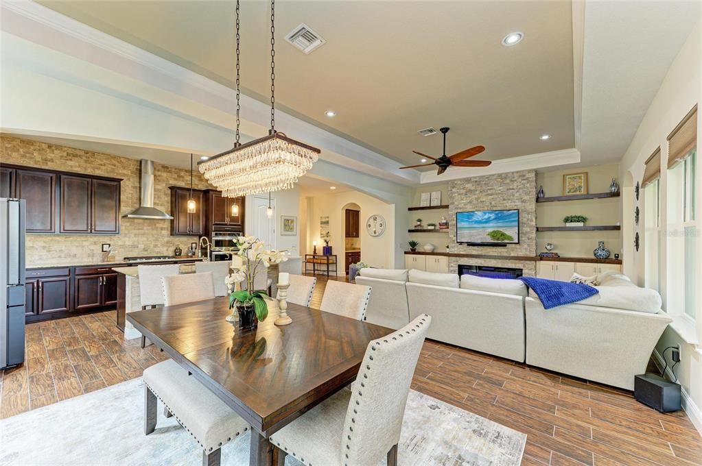 For Sale: $985,000 (3 beds, 2 baths, 2641 Square Feet)