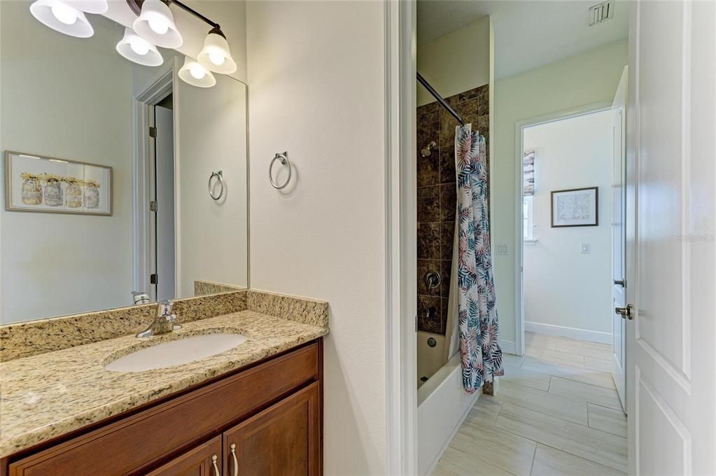 For Sale: $985,000 (3 beds, 2 baths, 2641 Square Feet)