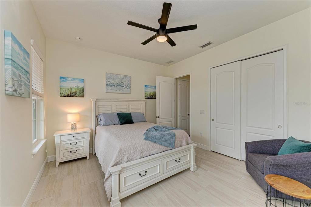 For Sale: $985,000 (3 beds, 2 baths, 2641 Square Feet)