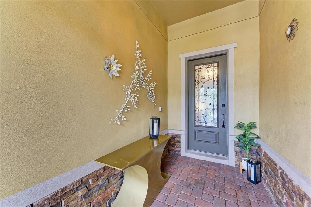 For Sale: $985,000 (3 beds, 2 baths, 2641 Square Feet)