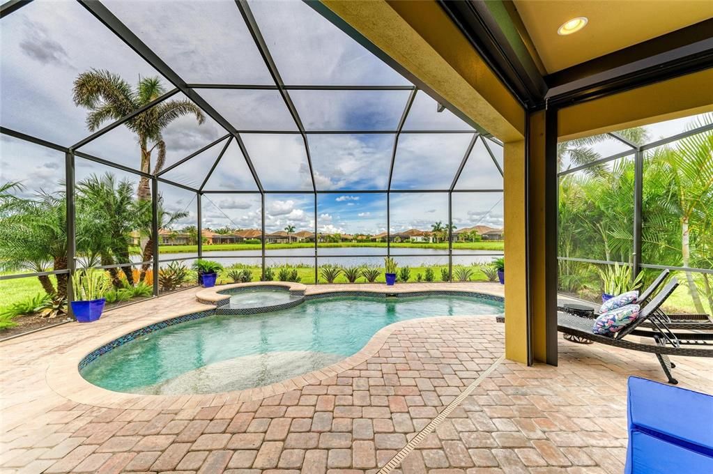 For Sale: $985,000 (3 beds, 2 baths, 2641 Square Feet)