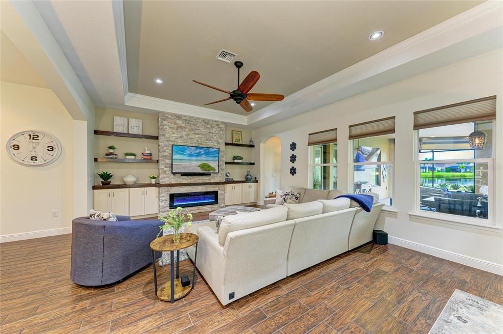 For Sale: $985,000 (3 beds, 2 baths, 2641 Square Feet)