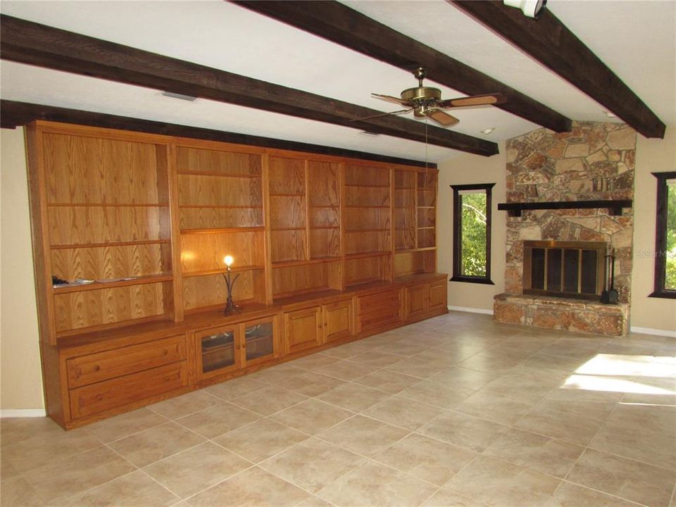 For Sale: $310,000 (3 beds, 2 baths, 2053 Square Feet)