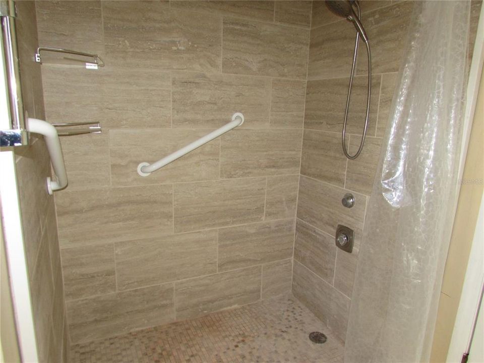 For Sale: $310,000 (3 beds, 2 baths, 2053 Square Feet)