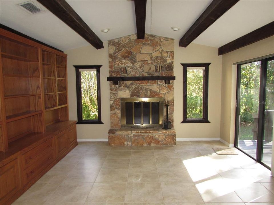 For Sale: $310,000 (3 beds, 2 baths, 2053 Square Feet)