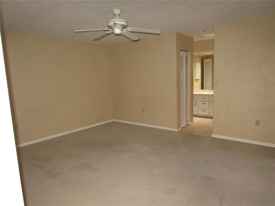 For Sale: $310,000 (3 beds, 2 baths, 2053 Square Feet)