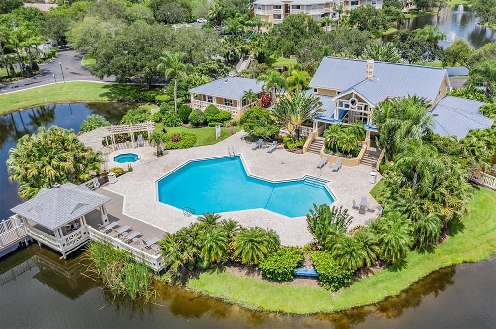 На продажу: $189,000 (2 спален, 2 ванн, 950 Квадратных фут)