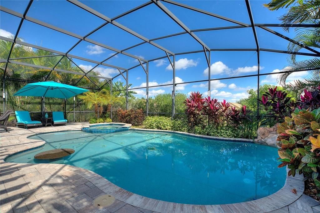 待售: $589,000 (4 贝兹, 3 浴室, 2287 平方英尺)