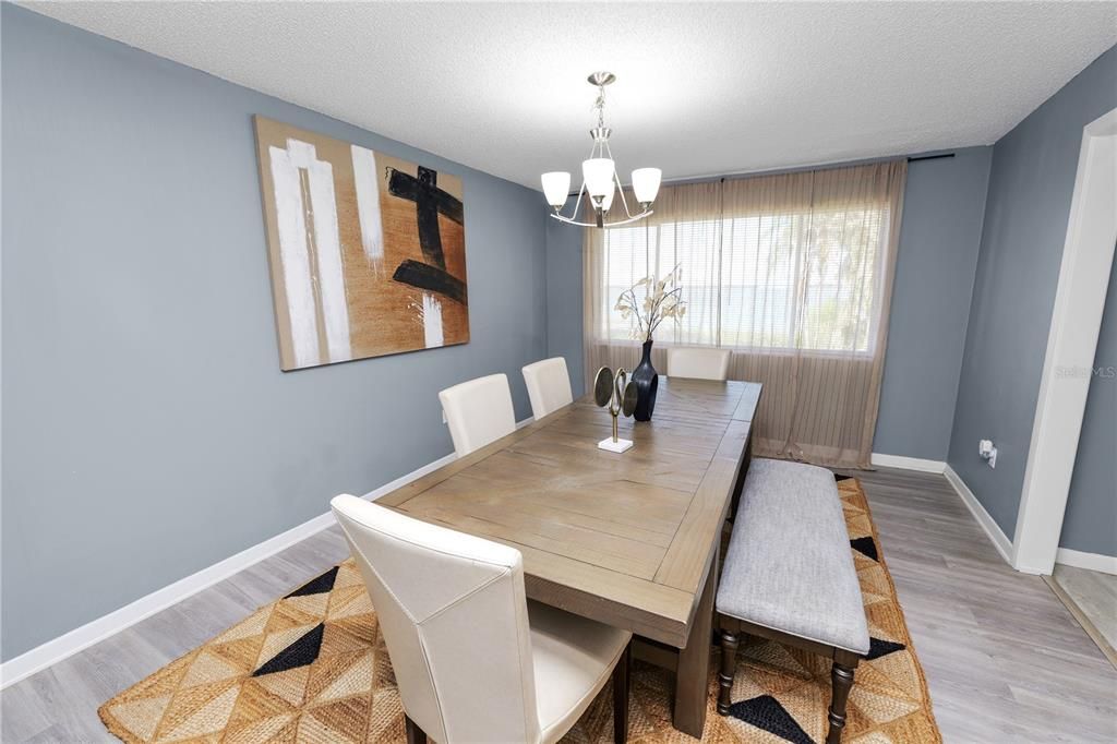 For Sale: $489,000 (3 beds, 2 baths, 2804 Square Feet)