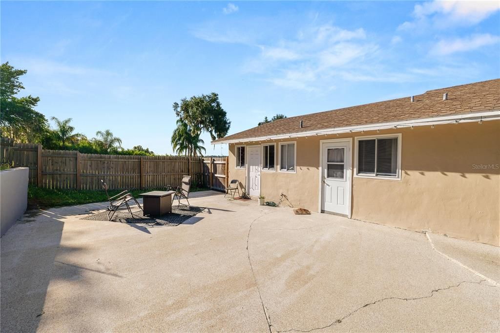 For Sale: $489,000 (3 beds, 2 baths, 2804 Square Feet)